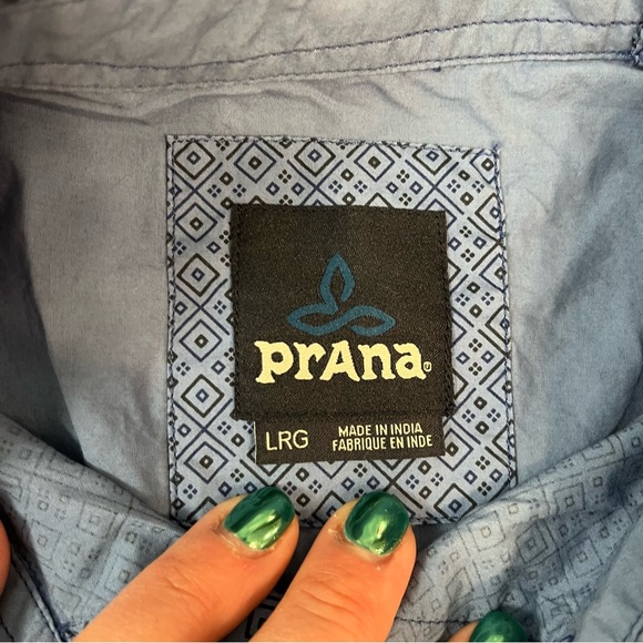 Prana Men’s Blue Navy button down short sleeve 100% organic cotton size large - Picture 3 of 9